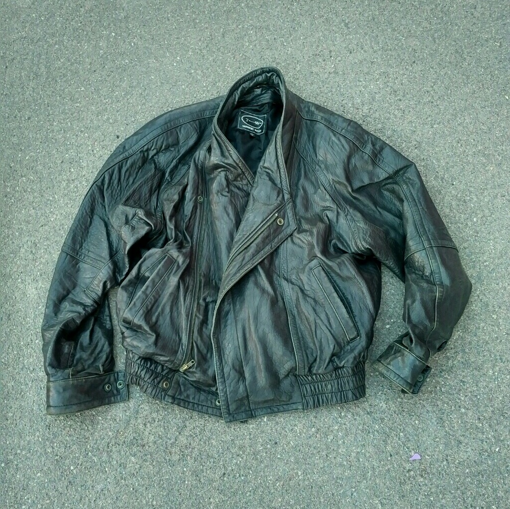 Black leather short double breasted jacket